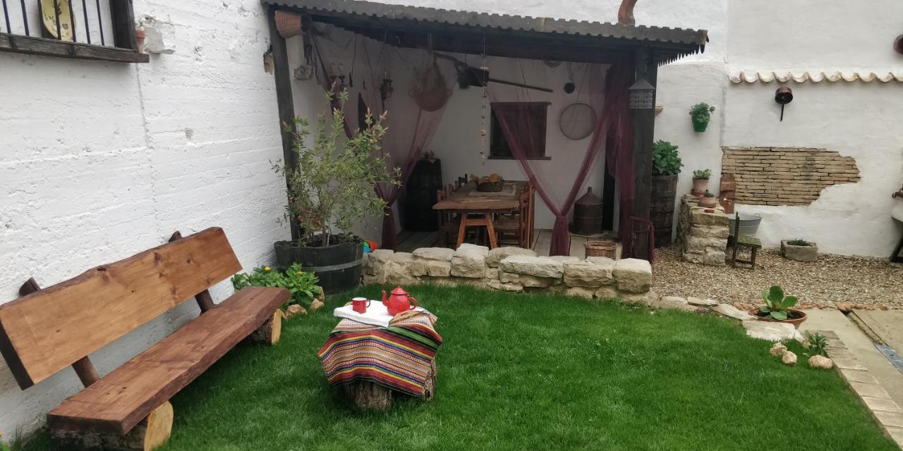 La Mimosa Villa Carcastillo Buitenkant foto